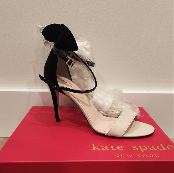 New Kate Spade New York Sandal Nude Leader Black Suede Ankle Stap Heel 8.5 - Picture 3 of 6